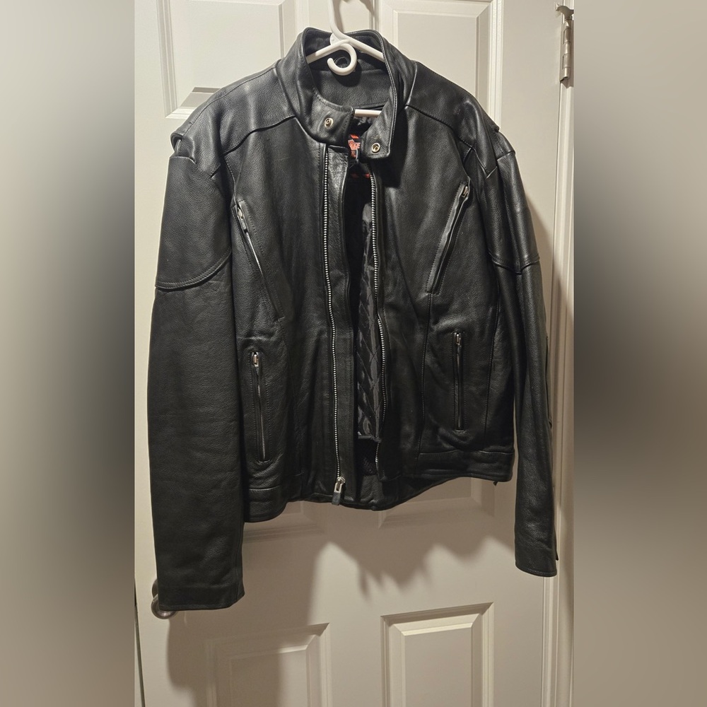 Black Leather Motorcycle Jacket with Smooth Finish and Classic Design